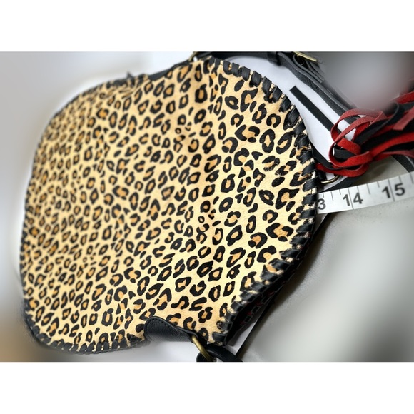 LAGGO ANIMAL PRINT HOBO SHOULDER BAG - Picture 10 of 11